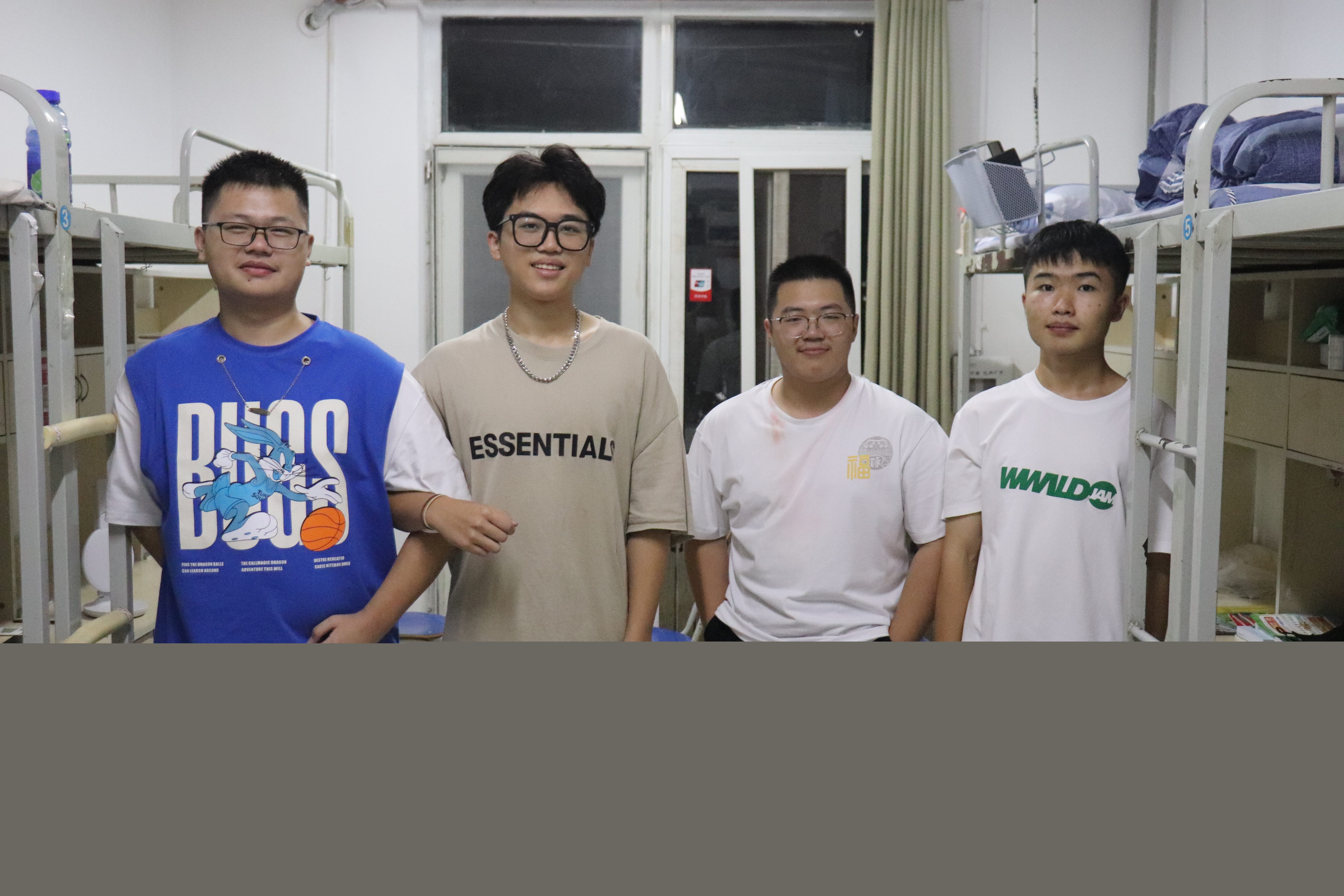 ec0236b45a6944f3a65884893c556f41.jpg